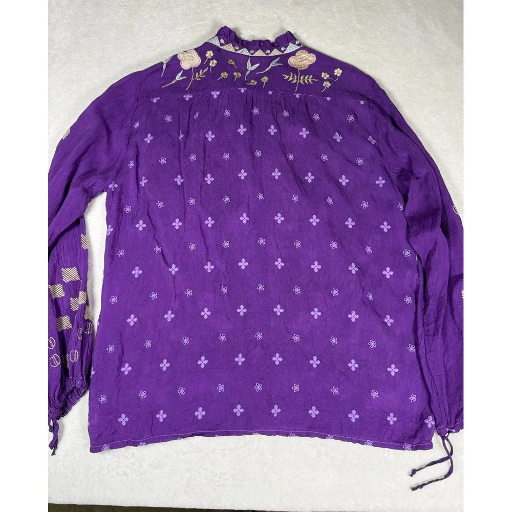 Johnny Was Brielle Blouse M Purple Floral Embroidered Rayon Boho Button Top - Picture 7 of 11